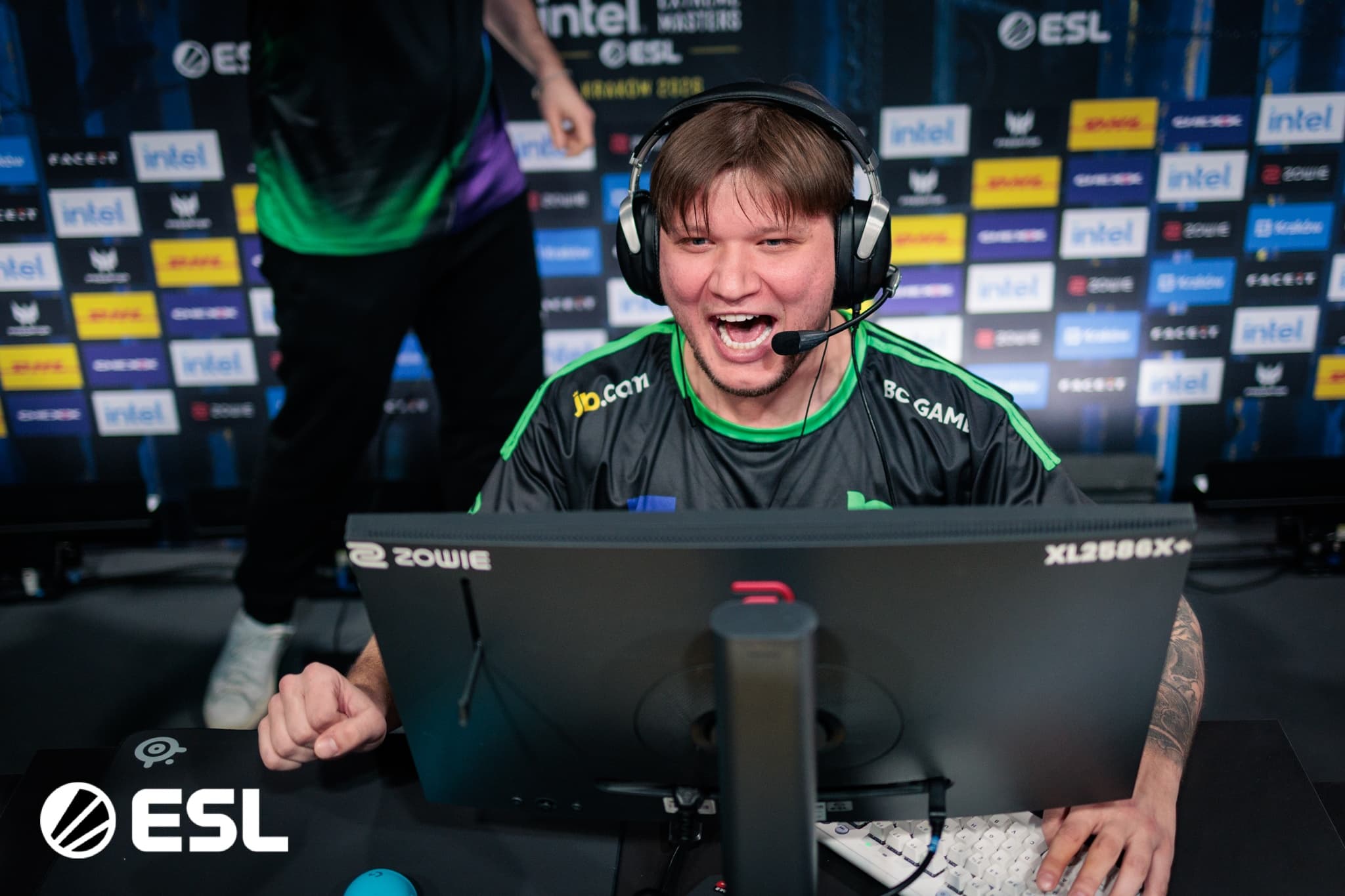 s1mple portrait