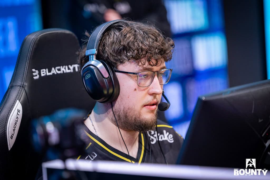ZywOo portrait